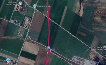 Mapa w formie zdjęcia z lotu ptaka przedstawiająca na czerwono zaznaczony przebieg budowanej drogi S1